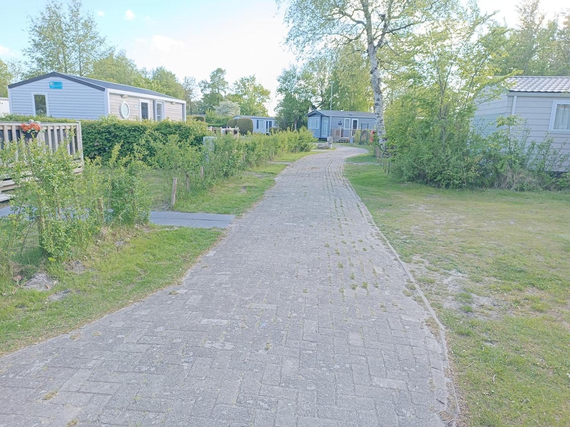 Bj Chalets - Robbengat 85 - Gezellige Chalet Op Vakantiepark Lauwersoog! Vroege Incheck! Met Airco! Esterno foto